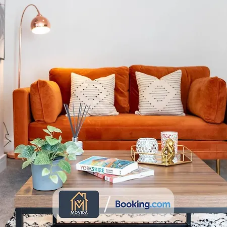 Appartamento Stylish Two Bed Town Centre By Movida Group Short Lets & Serviced With Parking